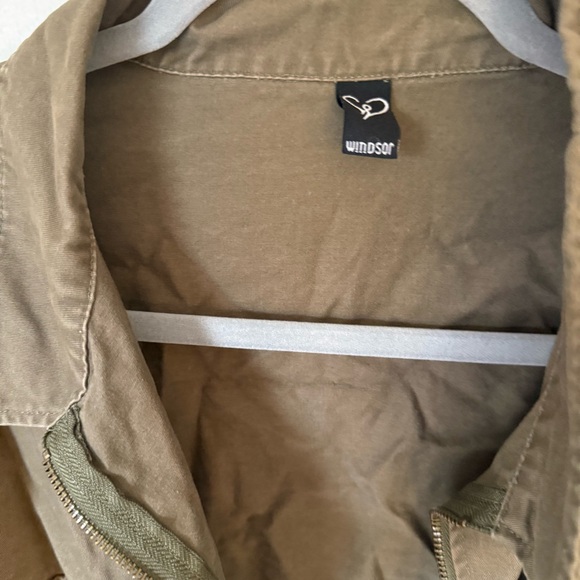 Windsor Olive Cropped Utility Jacket with Drawstring - Picture 5 of 7